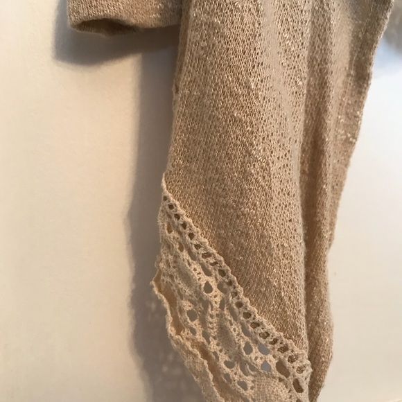 Cute cardigan with lace detailing! - Picture 2 of 2